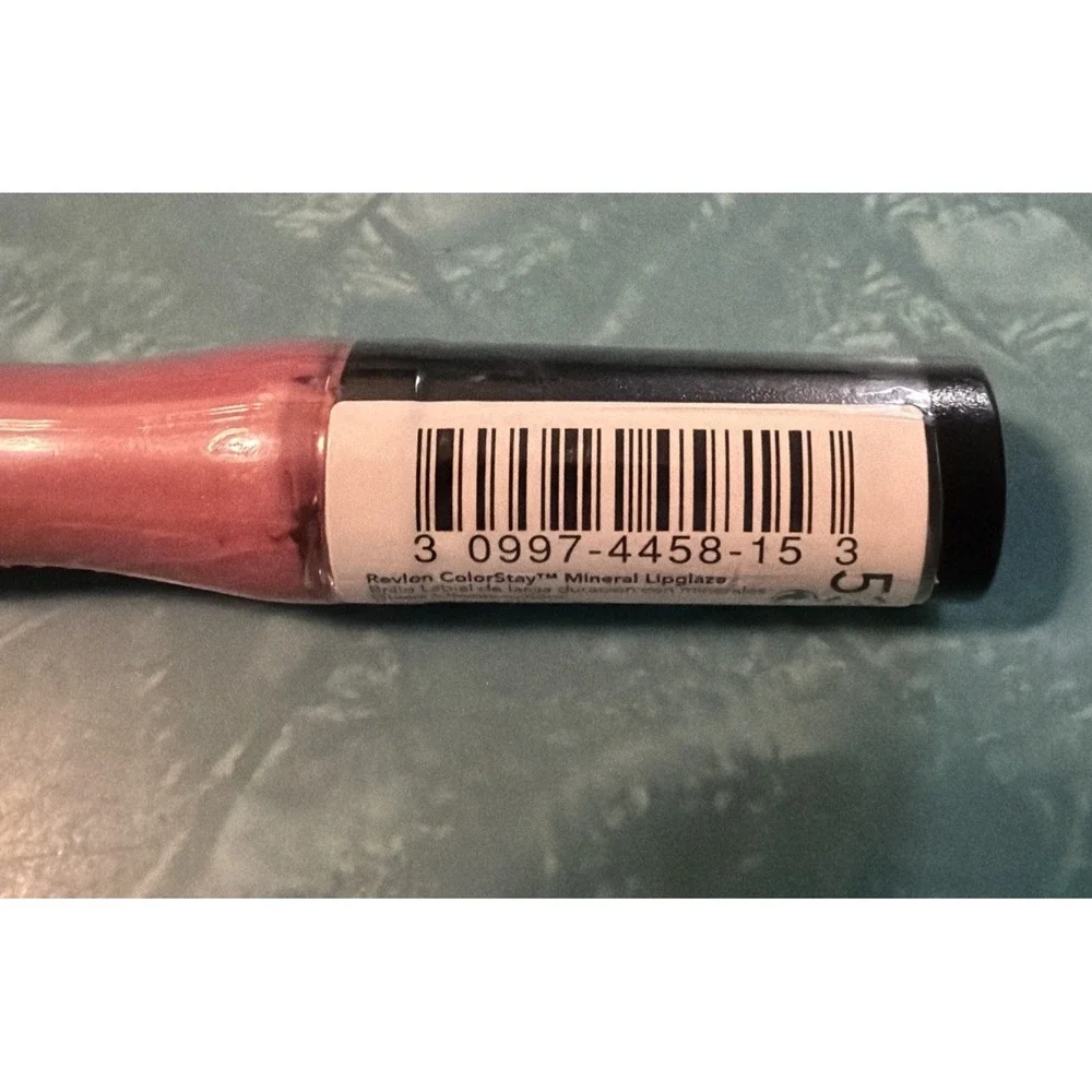 Revlon colorstay mineral